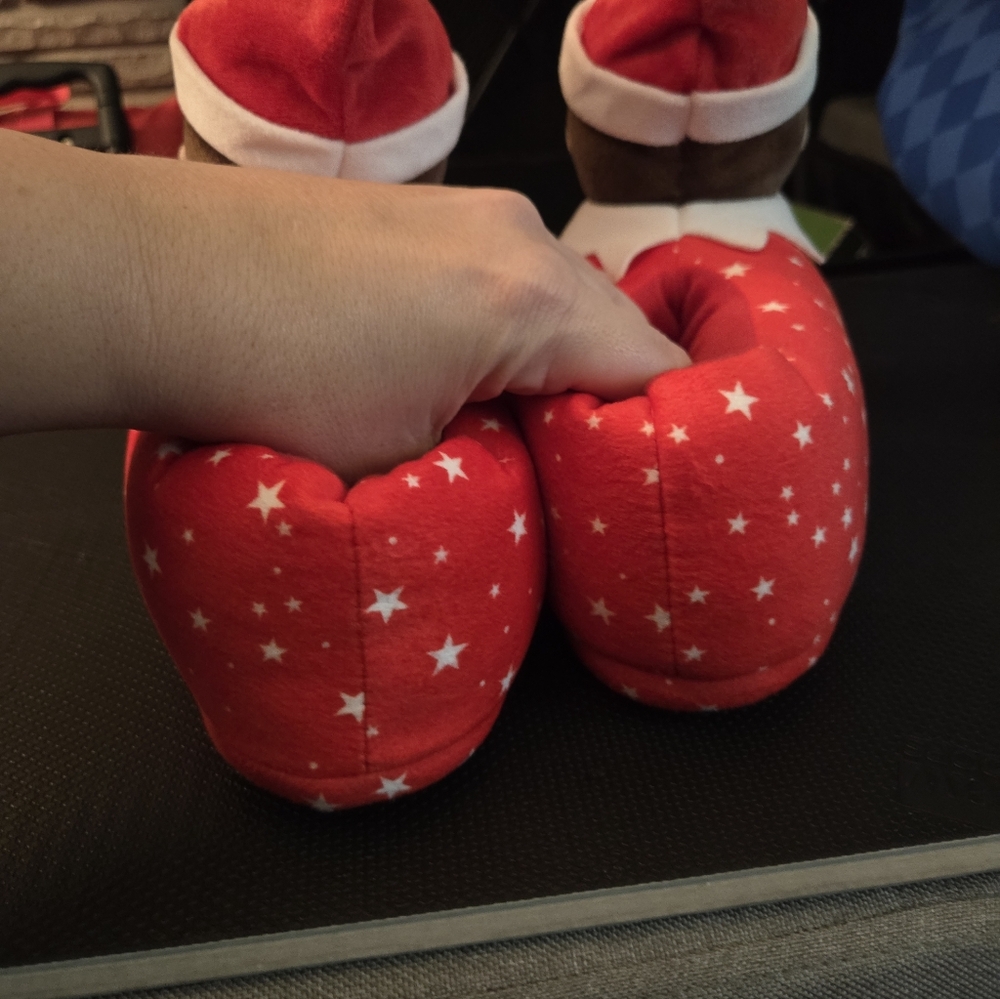 Elf On The Shelf Slippers - Picture 3 of 6
